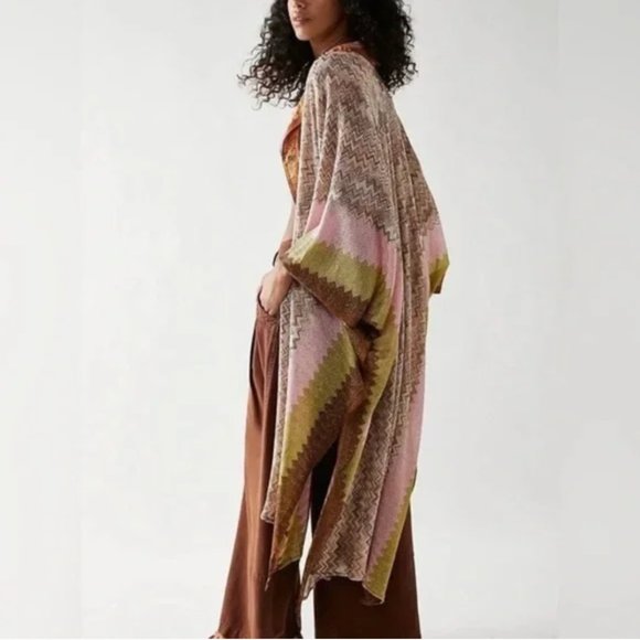 Free People Shimmer Kimono Color Sand - One Size OSFA NWT - Picture 1 of 7